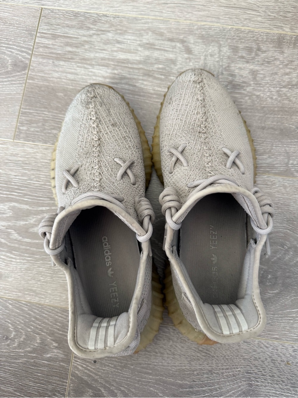 adidas Yeezy Boost 350 V2